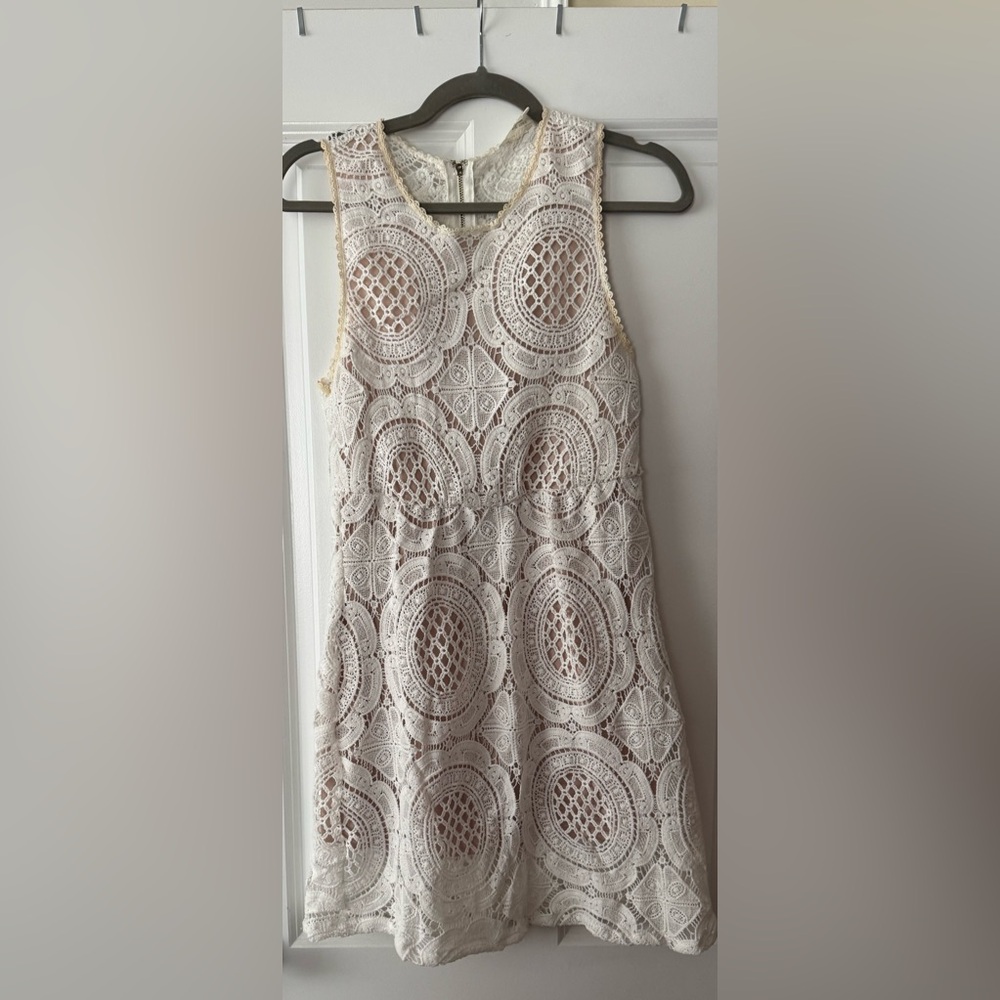 Love Tree Cream Sleeveless Scoop Neck Sundress